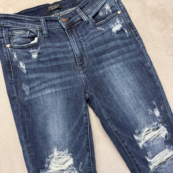 Judy Blue Jeans Women's 7/28 Slim Bootcut Distressed Whiskered Dark Wash Denim - Picture 1 of 14